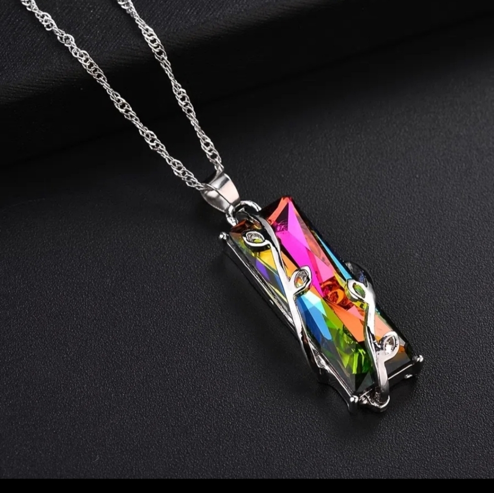 Sterling Silver and rainbow crystal topaz boho leaves necklace new